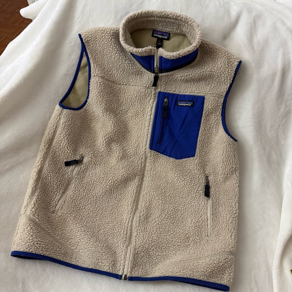 Patagonia Cream and Blue Fleece Vest